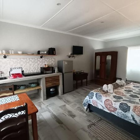 Bluewater Guesthouse Port Elizabeth Exterior photo